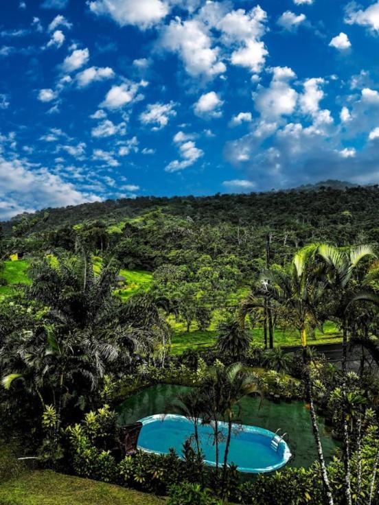 Arenal Roca Lodge & Bungalows La Fortuna Екстериор снимка