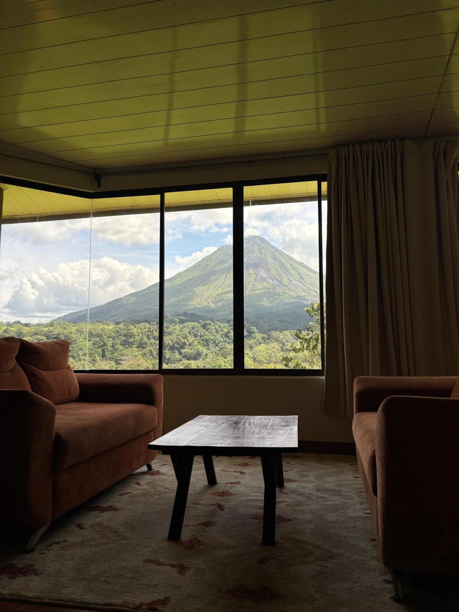 Arenal Roca Lodge & Bungalows La Fortuna Екстериор снимка