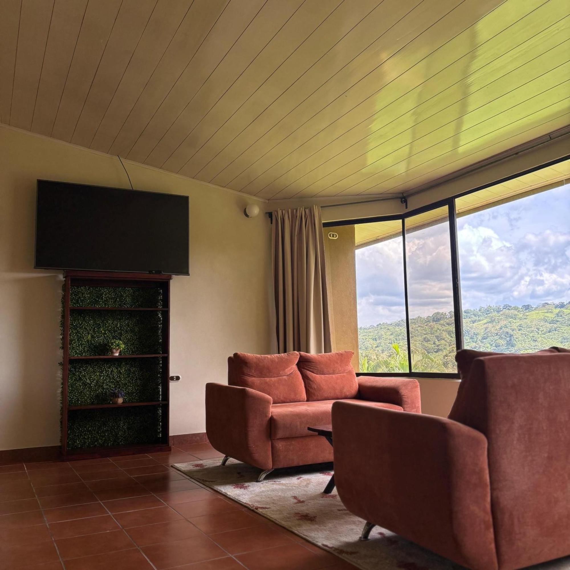 Arenal Roca Lodge & Bungalows La Fortuna Екстериор снимка